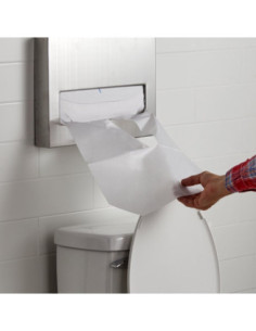 Lavex Janitorial Half Fold Paper Toilet Seat Cover - 500/Cs 2